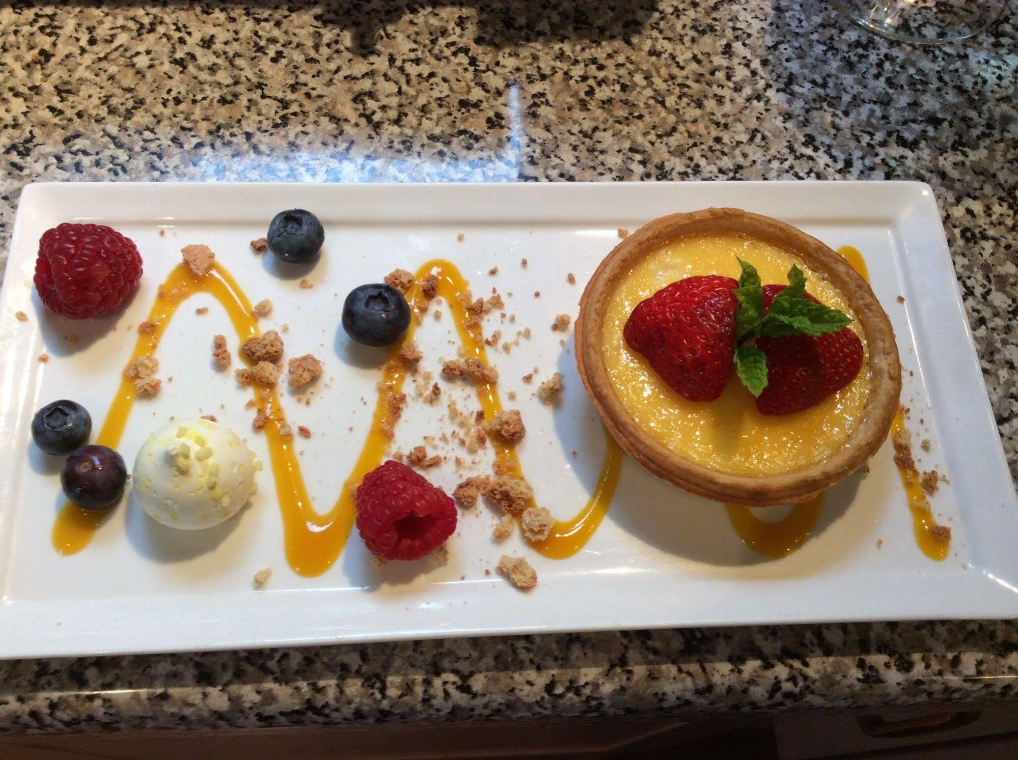 Castleview Bed & Breakfastダフタウン エクステリア 写真
